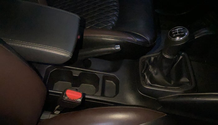 2024 Maruti Grand Vitara SIGMA SMART HYBRID, Petrol, Manual, 44,048 km, Gear Lever