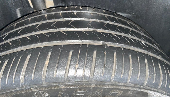 2024 Maruti Grand Vitara SIGMA SMART HYBRID, Petrol, Manual, 44,048 km, Right Rear Tyre Tread