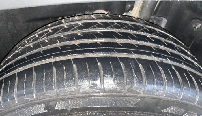 2024 Maruti Grand Vitara SIGMA SMART HYBRID, Petrol, Manual, 44,048 km, Left Rear Tyre Tread