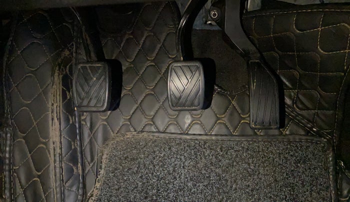 2024 Maruti Grand Vitara SIGMA SMART HYBRID, Petrol, Manual, 44,048 km, Pedals