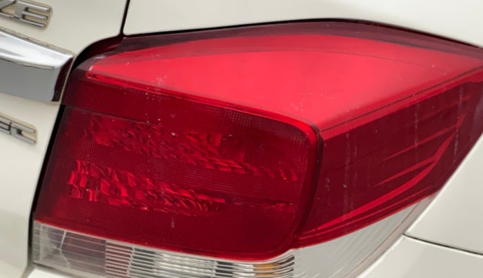 2016 Honda Amaze 1.2L I-VTEC E, Petrol, Manual, 14,948 km, Right tail light - Reverse gear light not functional