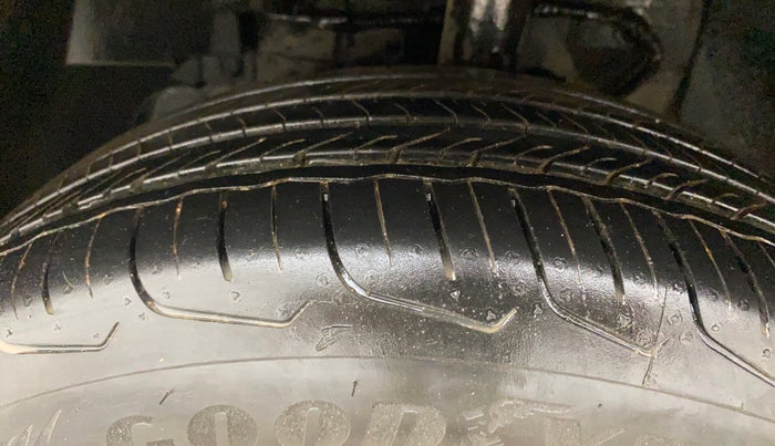 2018 Tata NEXON XM PETROL, Petrol, Manual, 77,098 km, Left Front Tyre Tread