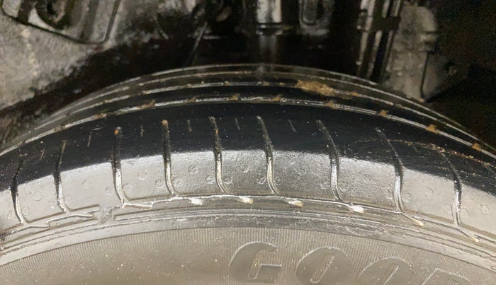 2018 Tata NEXON XM PETROL, Petrol, Manual, 77,098 km, Left Rear Tyre Tread