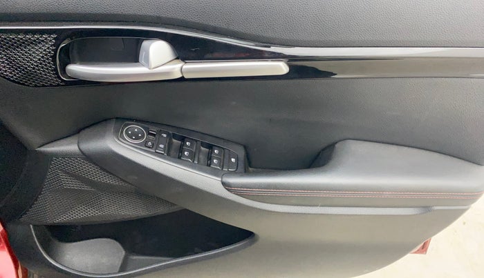 2019 KIA SELTOS GTK 1.4 PETROL, Petrol, Manual, 46,388 km, Driver Side Door Panels Control