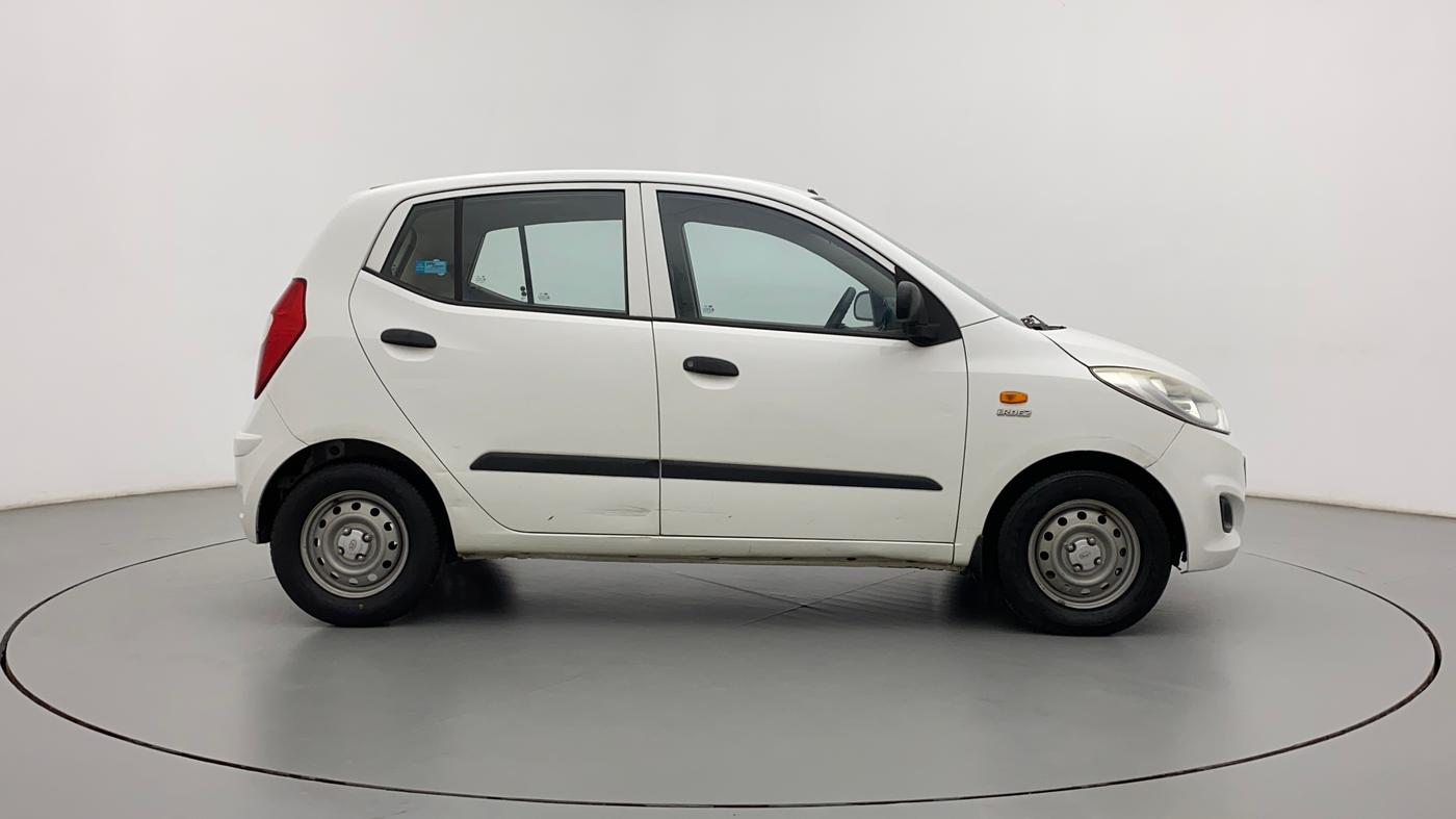 2015 Hyundai i10 MAGNA 1.1, Petrol, Manual, 49,740 km, Right Side View