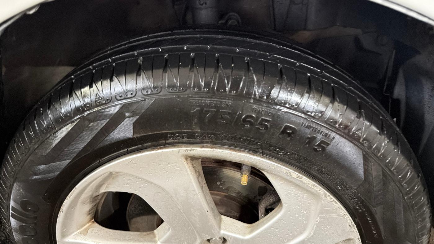 2016 Honda City 1.5L I-VTEC V MT, Petrol, Manual, 88,023 km, Right Front Tyre Tread