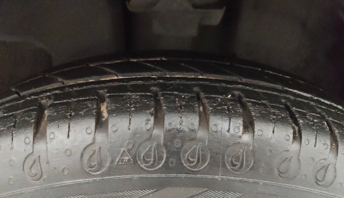 2020 Renault Kwid CLIMBER 1.0 (O), Petrol, Manual, 28,244 km, Right Front Tyre Tread