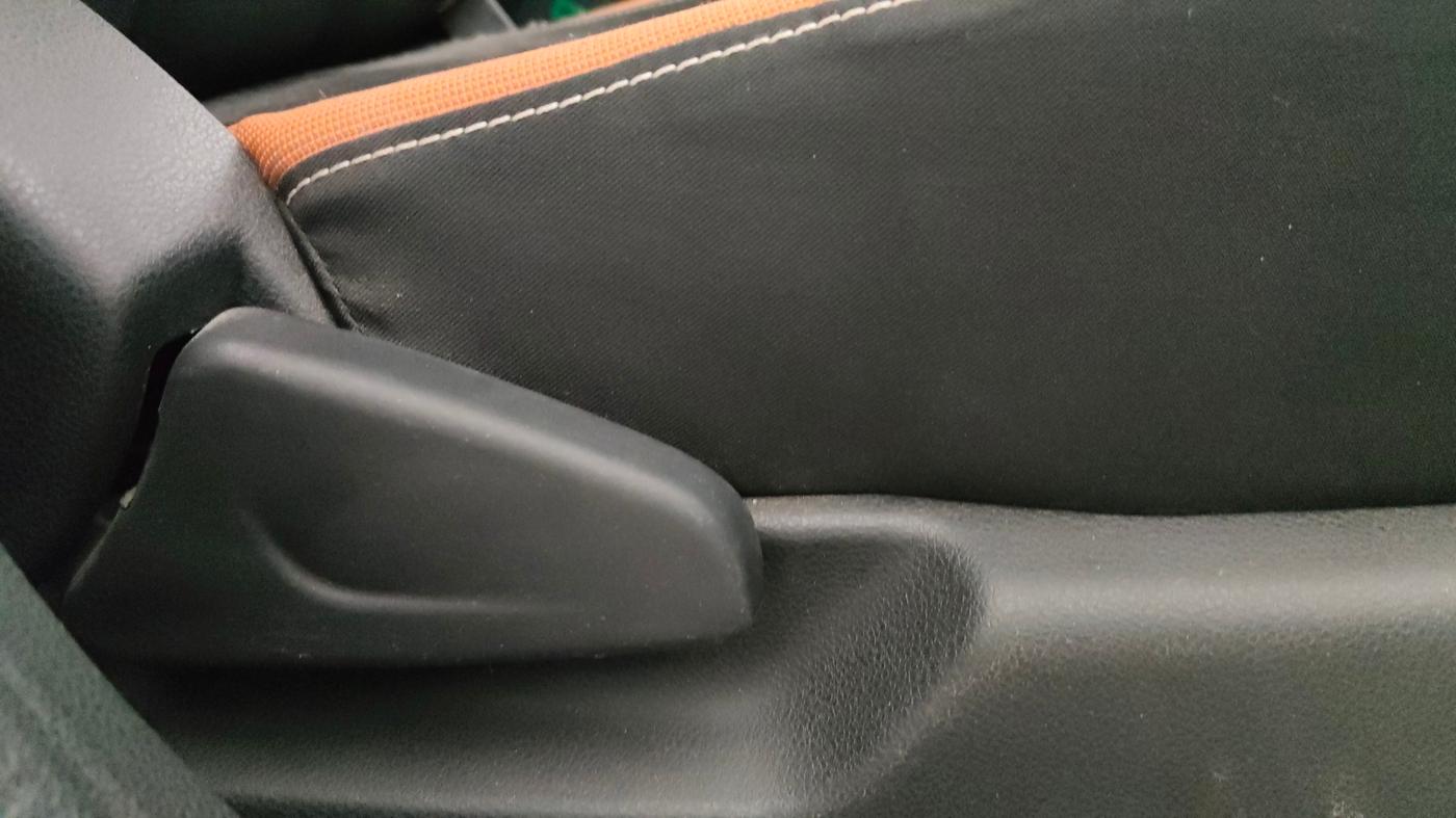 2020 Renault Kwid CLIMBER 1.0 (O), Petrol, Manual, 28,244 km, Driver Side Adjustment Panel