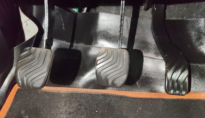 2020 Renault Kwid CLIMBER 1.0 (O), Petrol, Manual, 28,244 km, Pedals