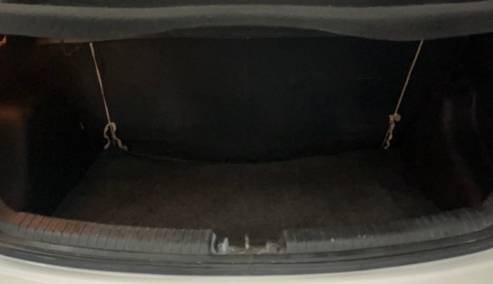 2014 Hyundai Grand i10 SPORTZ 1.2 KAPPA VTVT, Petrol, Manual, 70,547 km, Boot Inside