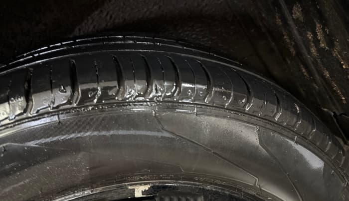 2022 Maruti Vitara Brezza ZXI, Petrol, Manual, 65,753 km, Right Rear Tyre Tread