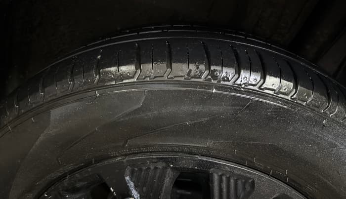 2022 Maruti Vitara Brezza ZXI, Petrol, Manual, 65,753 km, Left Rear Tyre Tread