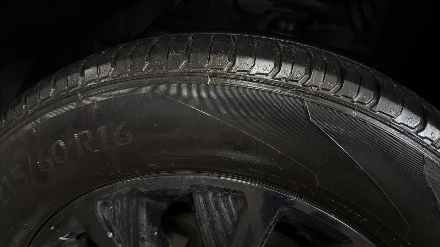 2022 Maruti Vitara Brezza ZXI, Petrol, Manual, 65,753 km, Left Front Tyre Tread