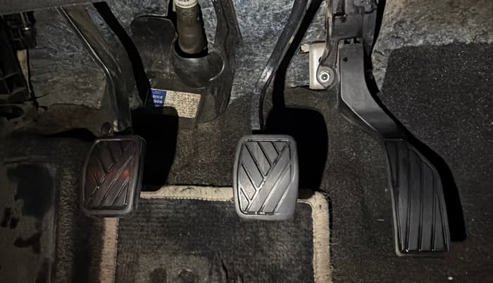 2022 Maruti Vitara Brezza ZXI, Petrol, Manual, 65,753 km, Pedals