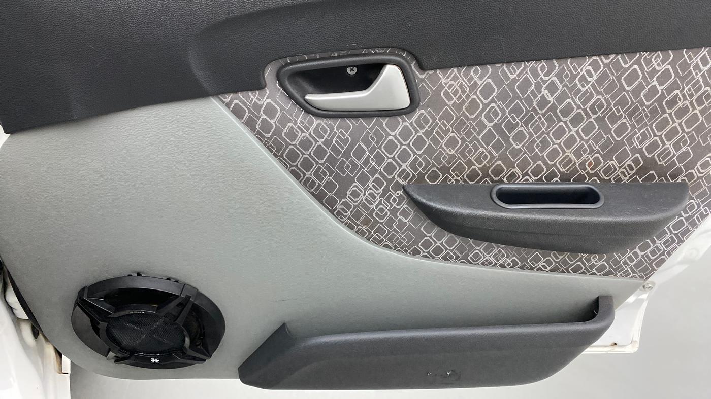 2018 Maruti Alto 800 LXI, Petrol, Manual, 55,593 km, Driver Side Door Panels Control