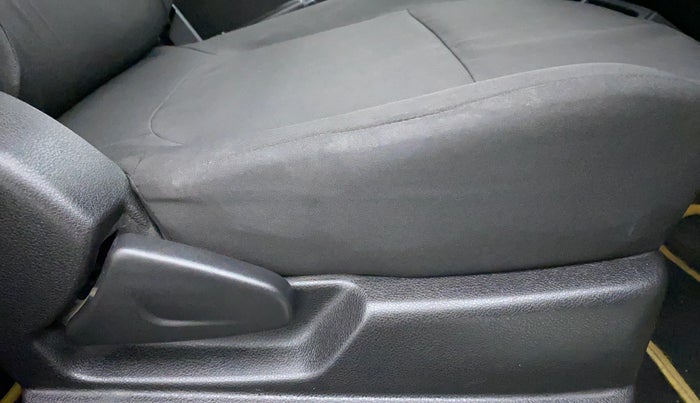 2018 Renault Kwid RXT, Petrol, Manual, 9,943 km, Driver Side Adjustment Panel