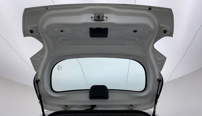 2018 Renault Kwid RXT, Petrol, Manual, 9,943 km, Boot Door Open