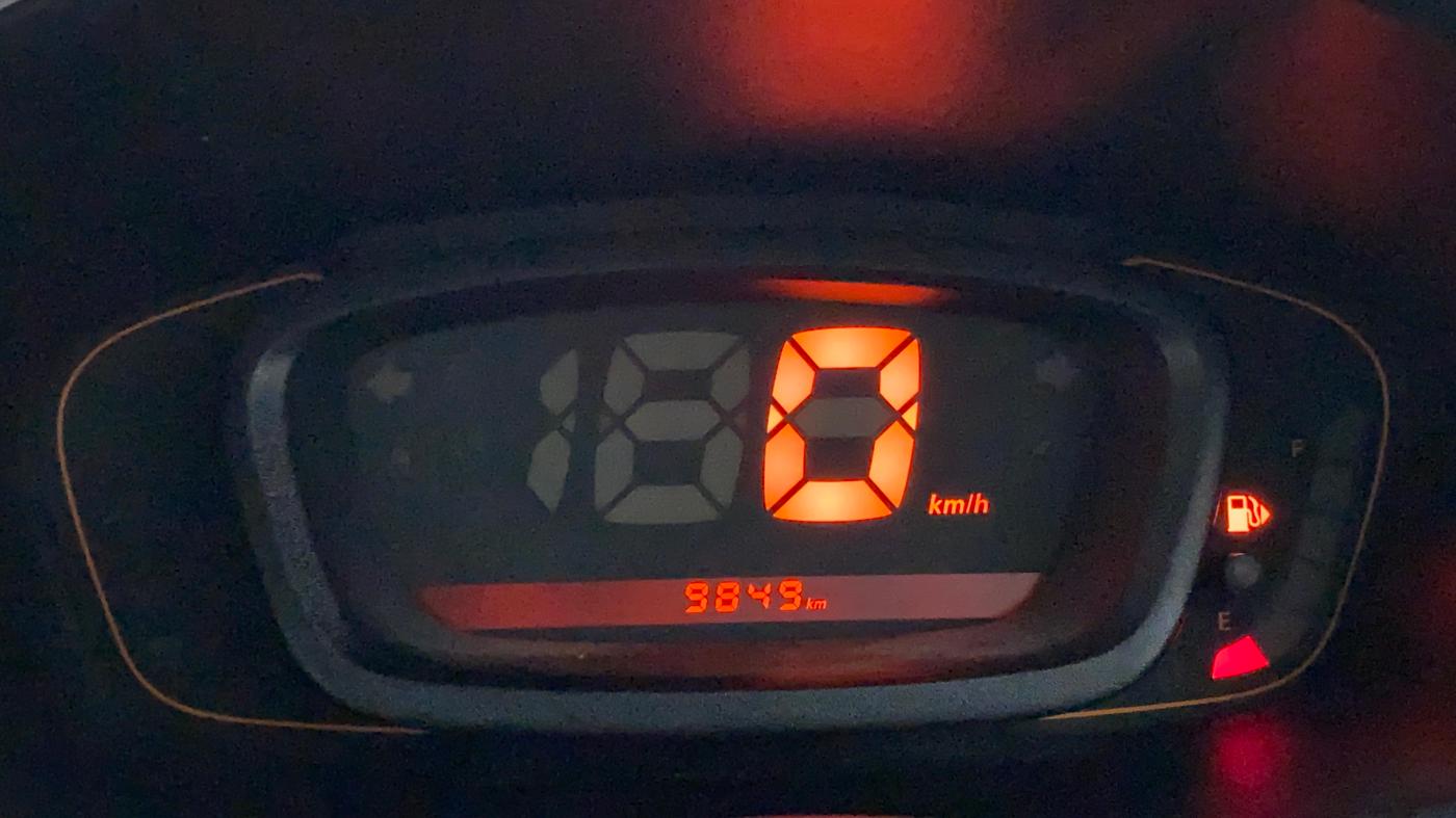 2018 Renault Kwid RXT, Petrol, Manual, 9,943 km, Odometer Image