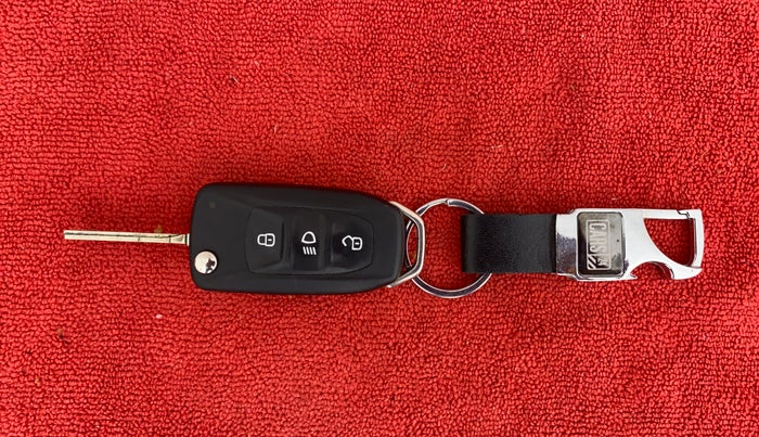 2021 Tata ALTROZ XE PETROL, Petrol, Manual, 19,920 km, Key Close Up