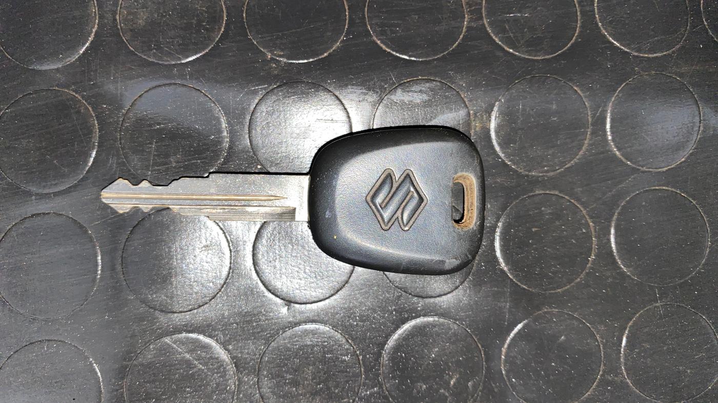 2019 Maruti Alto 800 LXI, Petrol, Manual, 69,146 km, Key Close Up