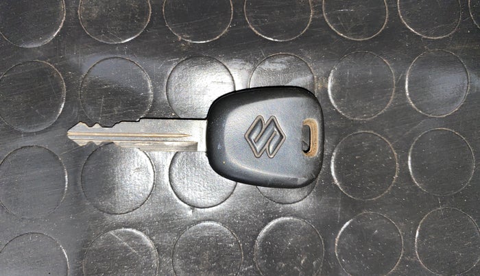 2019 Maruti Alto 800 LXI, Petrol, Manual, 69,146 km, Key Close Up