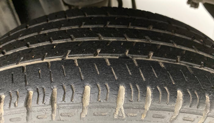 2011 Maruti Alto K10 VXI, Petrol, Manual, 58,552 km, Left Rear Tyre Tread