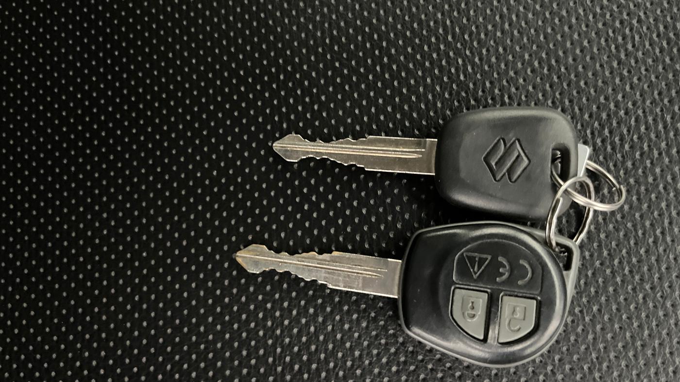 2020 Maruti S PRESSO VXI PLUS AMT, Petrol, Automatic, 17,977 km, Key Close Up