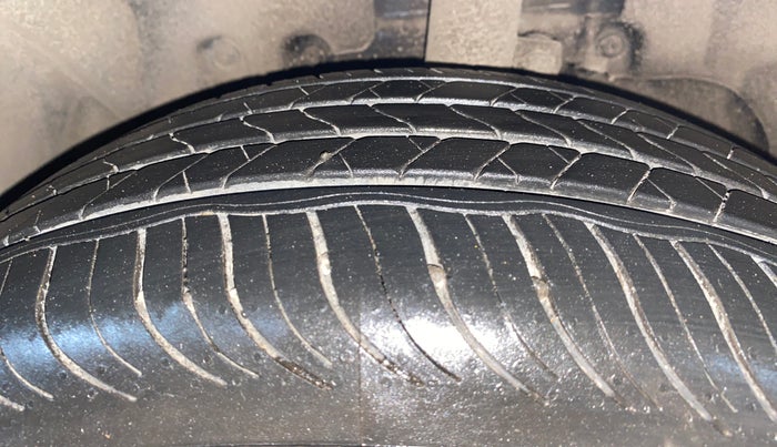 2017 Ford Ecosport TITANIUM 1.5L PETROL, Petrol, Manual, 82,186 km, Left Front Tyre Tread