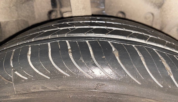2017 Ford Ecosport TITANIUM 1.5L PETROL, Petrol, Manual, 82,186 km, Right Front Tyre Tread