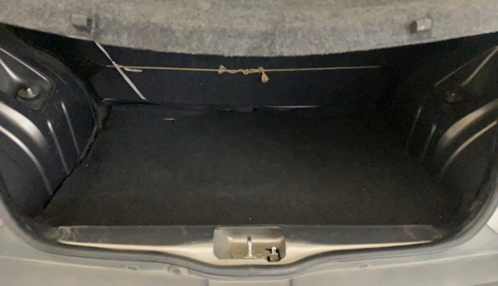 2019 Renault Kwid RXT 1.0 (O), Petrol, Manual, 36,673 km, Boot Inside