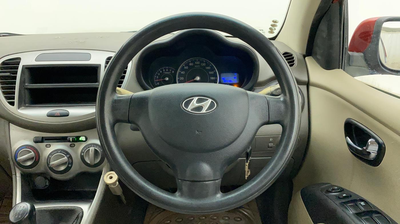 2012 Hyundai i10 MAGNA 1.2, Petrol, Manual, 30,627 km, Steering Wheel Close Up