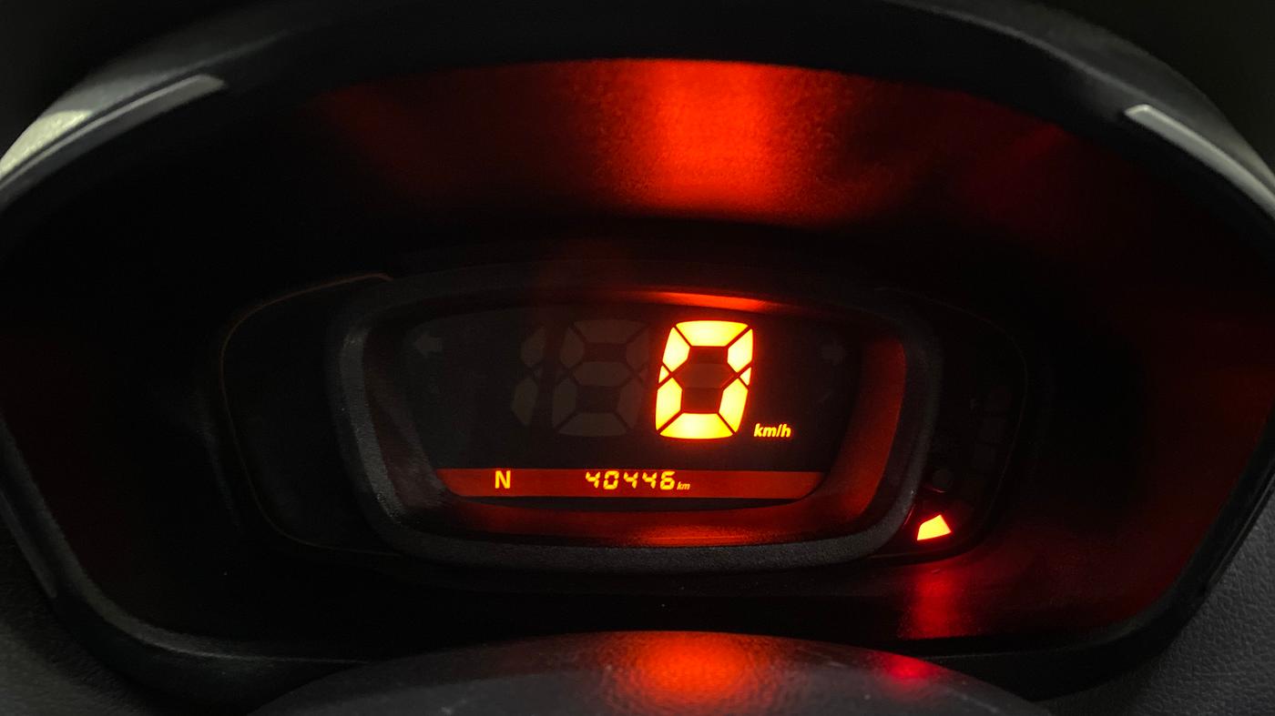 2017 Renault Kwid RXT 1.0 AMT, Petrol, Automatic, 40,438 km, Odometer Image