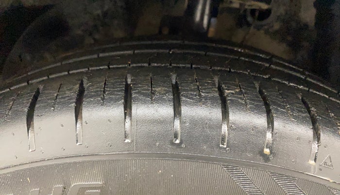 2018 Maruti Baleno ZETA CVT PETROL 1.2, Petrol, Automatic, 24,422 km, Left Front Tyre Tread