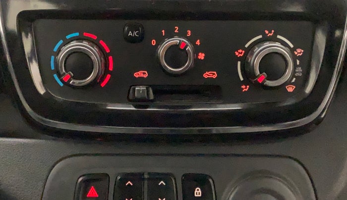 2016 Renault Kwid RXT 0.8 (O), Petrol, Manual, 55,020 km, Dashboard - Air Re-circulation knob is not working