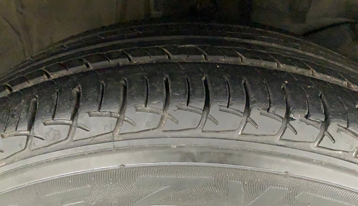 2019 Honda Amaze 1.2L I-VTEC VX CVT, Petrol, Automatic, 53,409 km, Right Front Tyre Tread