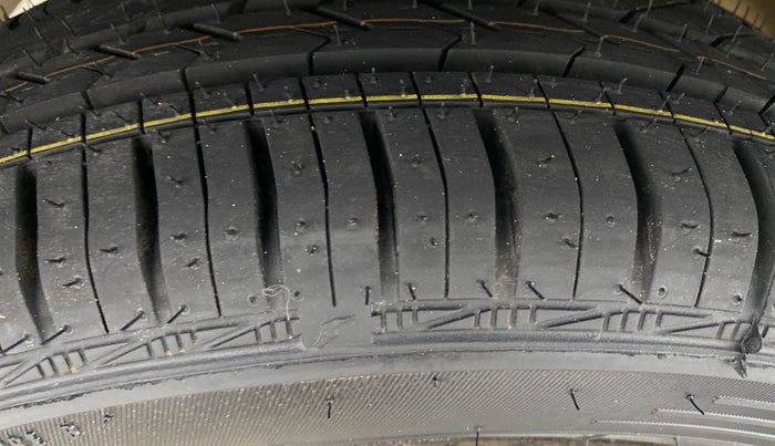 2019 Maruti Alto K10 VXI, Petrol, Manual, 29,120 km, Right Rear Tyre Tread