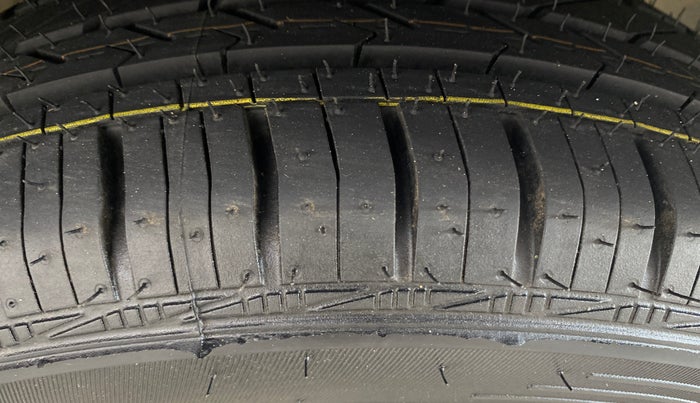 2019 Maruti Alto K10 VXI, Petrol, Manual, 29,120 km, Right Front Tyre Tread