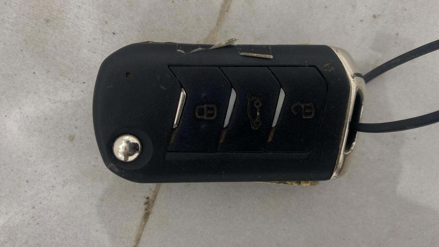 2019 Mahindra MARAZZO M2 8 STR, Diesel, Manual, 1,12,260 km, Key Close Up