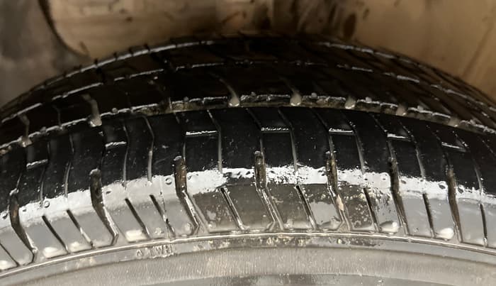2019 Hyundai Elite i20 MAGNA PLUS 1.2, Petrol, Manual, 37,531 km, Left Front Tyre Tread