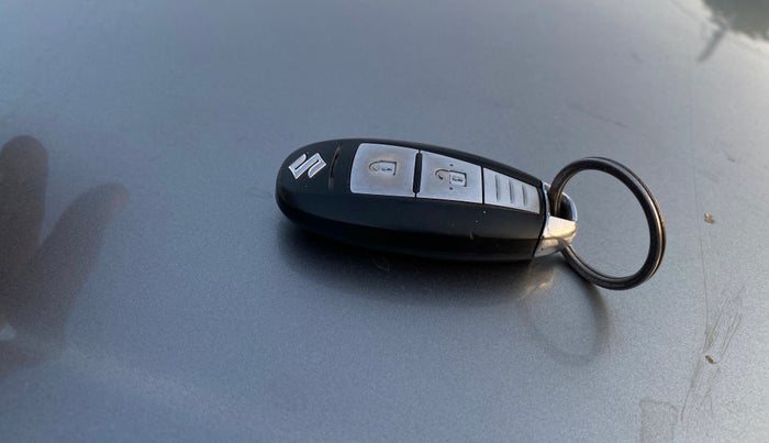 2015 Maruti S Cross ZETA 1.3, Diesel, Manual, 1,06,061 km, Key Close Up