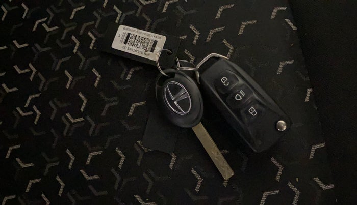 2020 Tata Tiago XZ PETROL, Petrol, Manual, 9,610 km, Key Close Up