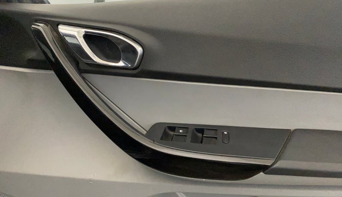 2020 Tata Tiago XZ PETROL, Petrol, Manual, 9,610 km, Driver Side Door Panels Control