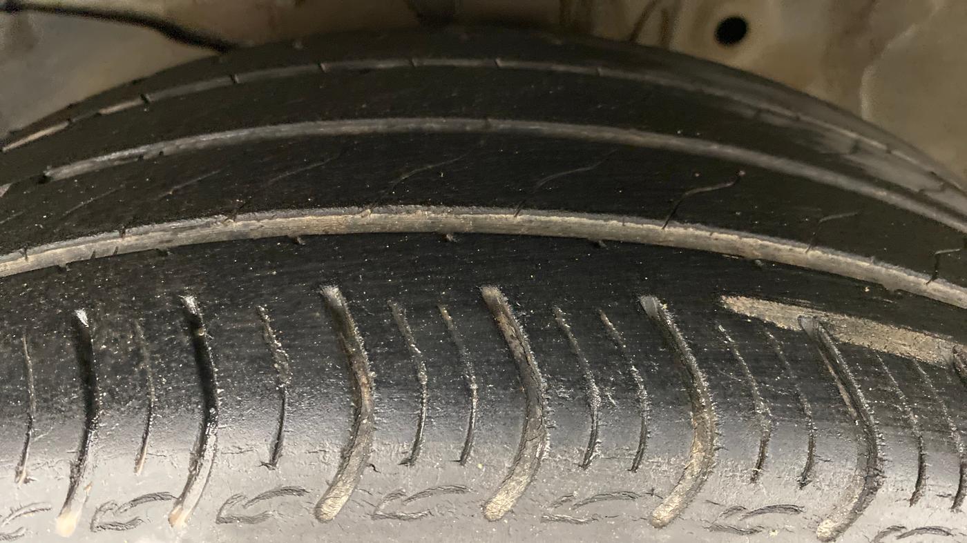 2014 Honda City SV MT PETROL, Petrol, Manual, 82,751 km, Left Front Tyre Tread