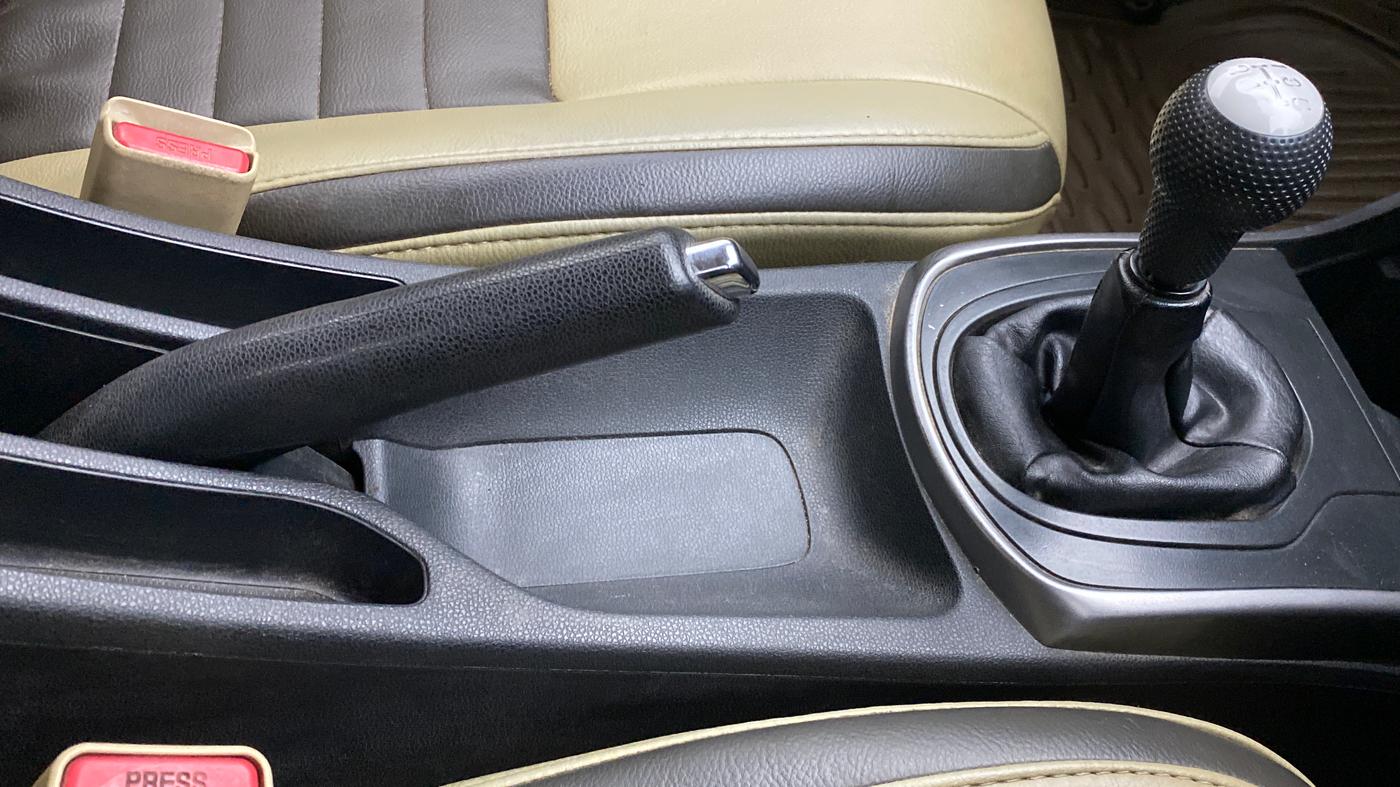 2014 Honda City SV MT PETROL, Petrol, Manual, 82,751 km, Gear Lever