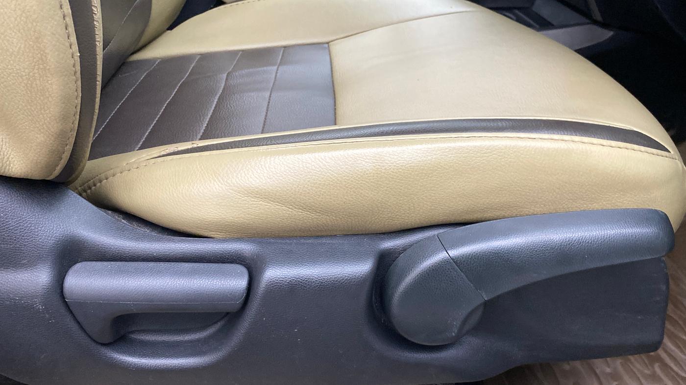 2014 Honda City SV MT PETROL, Petrol, Manual, 82,751 km, Driver Side Adjustment Panel