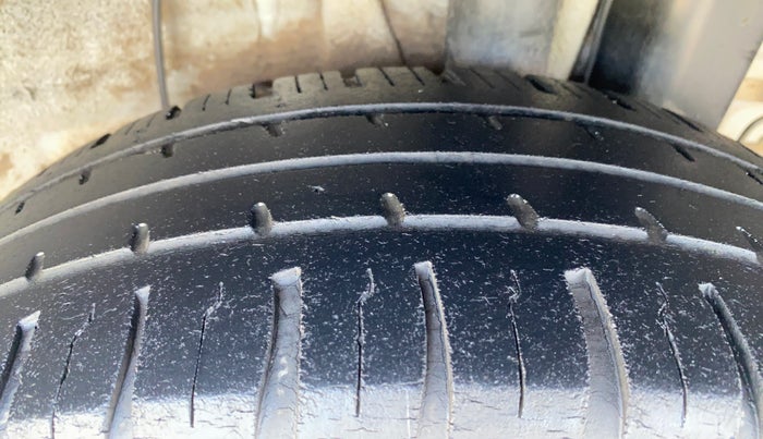 2019 Hyundai Elite i20 MAGNA PLUS 1.2, Petrol, Manual, 38,172 km, Left Rear Tyre Tread