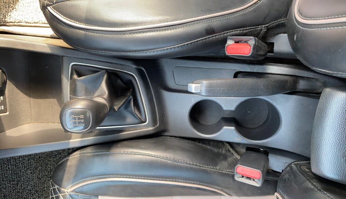 2019 Hyundai Elite i20 MAGNA PLUS 1.2, Petrol, Manual, 38,172 km, Gear Lever