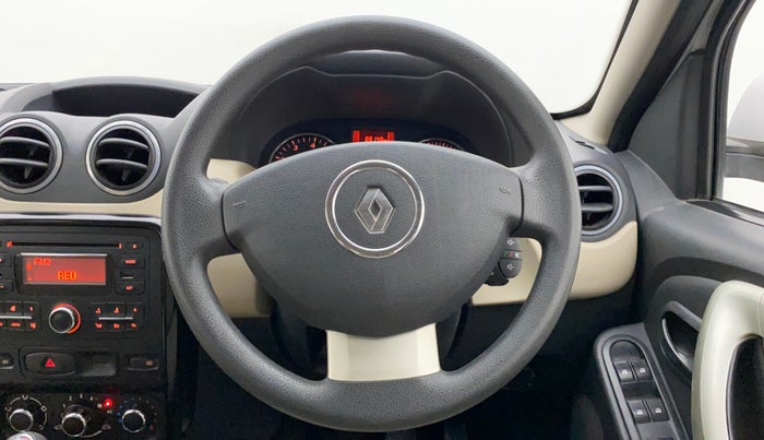 2013 Renault Duster 85 PS RXL DIESEL, Diesel, Manual, 88,309 km, Steering Wheel Close Up