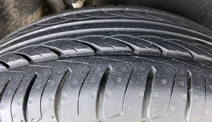 2021 Ford Ecosport 1.5TITANIUM TDCI, Diesel, Manual, 17,190 km, Right Rear Tyre Tread