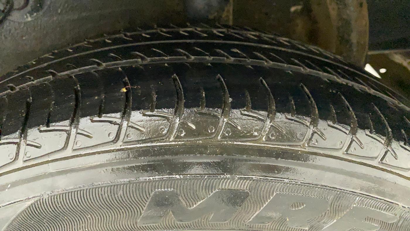 2019 Maruti Celerio VXI CNG, CNG, Manual, 93,018 km, Left Rear Tyre Tread